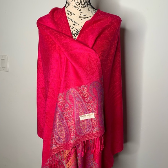 Pashmina - Picture 2 of 6